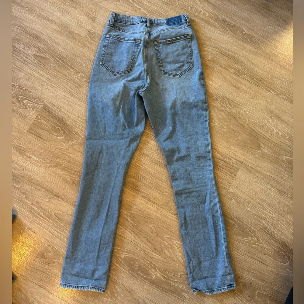 Abercrombie Curve Love Ultra High Rise 90s Slim Straight - Picture 2 of 3